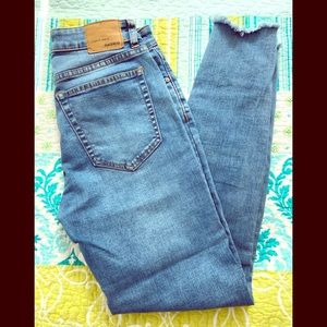 Pull&Bear skinny blue jeans 👖